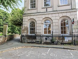 1C College Hill