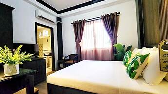 Rosa May Hotel