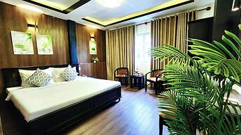 Rosa May Hotel