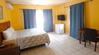 MIDTOWN MOTEL SXM