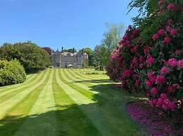 Kendal - Gothic Hall - Luxury Rooms or Apartment