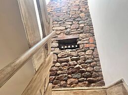 Historic Seaside Cottage - Sleeps 5 & Pets Ok