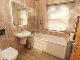 Lakes View Apartment 3