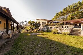Ch Cara Tima Localiza o Piscina e Churrasqueira