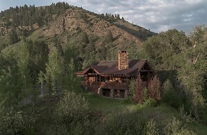 The Cabins At Snake River Sporting Club