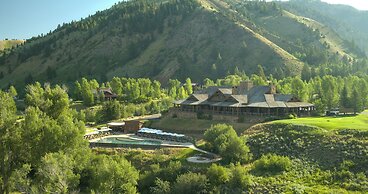 The Cabins At Snake River Sporting Club