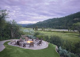 The Cabins At Snake River Sporting Club