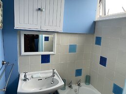 4 Guests - Pet Friendly - Chalet Beach Home Chapel