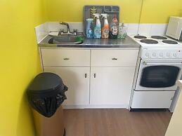 4 Guests - Pet Friendly - Chalet Beach Home Chapel