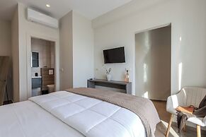 Noma Suites Tolo