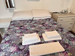 OYO Delton Hotel Blackpool Pleasure Beach