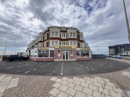 OYO Delton Hotel Blackpool Pleasure Beach