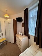 OYO Delton Hotel Blackpool Pleasure Beach