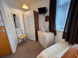 OYO Delton Hotel Blackpool Pleasure Beach