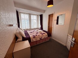 OYO Delton Hotel Blackpool Pleasure Beach