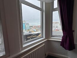 OYO Delton Hotel Blackpool Pleasure Beach