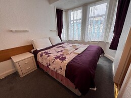 OYO Delton Hotel Blackpool Pleasure Beach