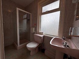 OYO Delton Hotel Blackpool Pleasure Beach
