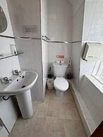 OYO Delton Hotel Blackpool Pleasure Beach