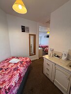 OYO Delton Hotel Blackpool Pleasure Beach