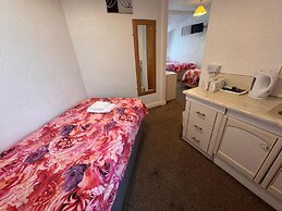 OYO Delton Hotel Blackpool Pleasure Beach