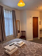 OYO Delton Hotel Blackpool Pleasure Beach