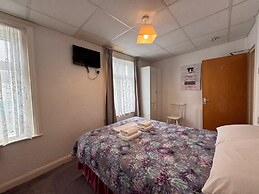 OYO Delton Hotel Blackpool Pleasure Beach