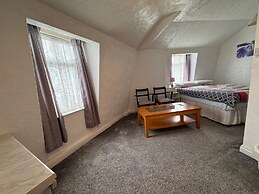 OYO Delton Hotel Blackpool Pleasure Beach