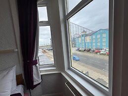 OYO Delton Hotel Blackpool Pleasure Beach