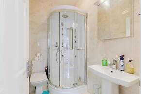 3BR Tower Bridge Parking WiFi