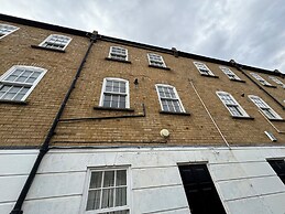 3BR Tower Bridge Parking WiFi