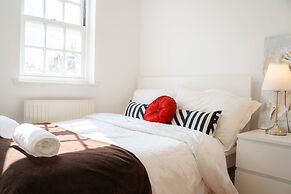 3BR Tower Bridge Parking WiFi