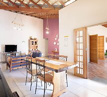 Ch Cara com Piscina Churrasq e Wifi pet Friendly
