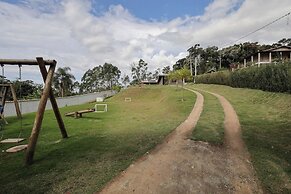Ch Cara com Piscina Churrasq e Wifi pet Friendly