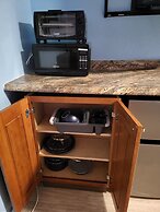 Yonegan Central Maui Getaways