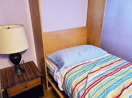 Yonegan Central Maui Getaways