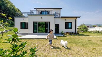 Gyeongju Sunflower Private Cottage