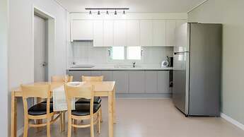 Gyeongju Sunflower Private Cottage