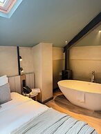 Lecole Hotel By Cityloft (Adults Only 12+)