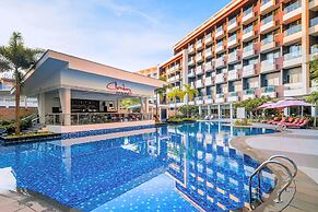Poolside Escape Near Boracay’s Iconic Keyhole