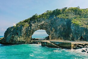Poolside Escape Near Boracay’s Iconic Keyhole