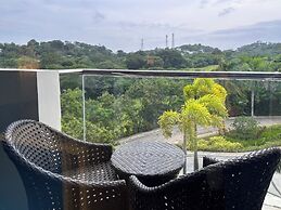 Poolside Escape Near Boracay’s Iconic Keyhole