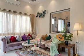 AquaVista  Assagao Residency