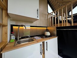 1 Bed Cabin - Sleeps 2 - Parking