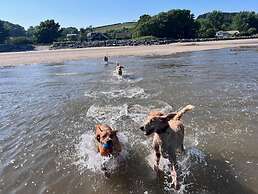 Ty Llaeth 2-bed Cottage, Sleeps 4, Pet Friendly