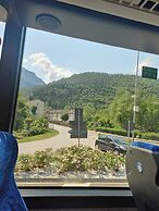 3 bed - Sleeps 6 - Mountain View - Parking - Pets