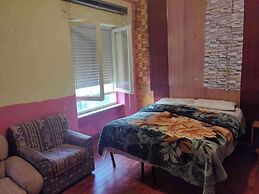 3 bed - Sleeps 6 - Mountain View - Parking - Pets