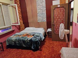 3 bed - Sleeps 6 - Mountain View - Parking - Pets