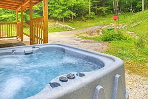 Covered Deck & Hot Tub: Cozy Retreat in Campton!