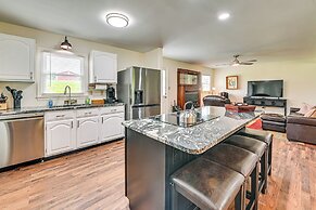 11 Mi to Danville: Family Home in Lancaster